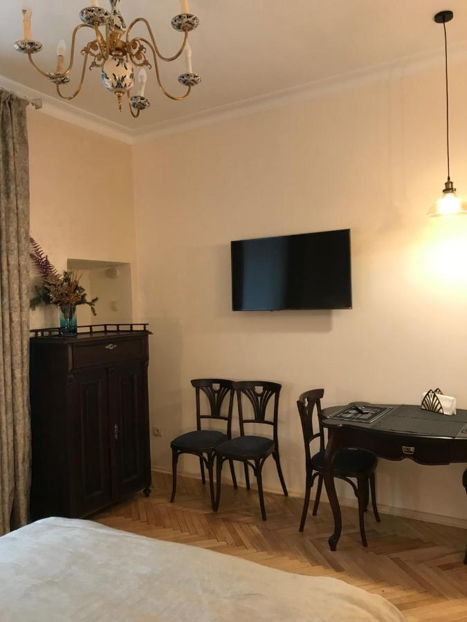 Apartament Tugan Baranovskogo Lviv Exterior photo